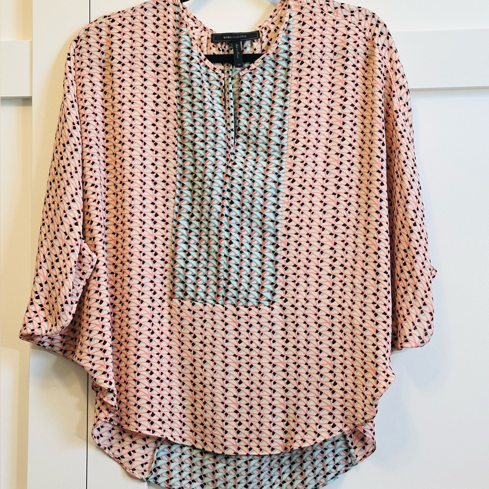 BGBG MAXMARA Blouse Pink Teal Gathered Neckline and Sleeve Exc Condition Sz XS